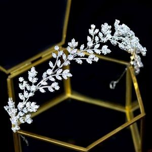 Jorsnovs Fashion Bridal Headpiece Tiara for Wedding Bride Hair Accessories